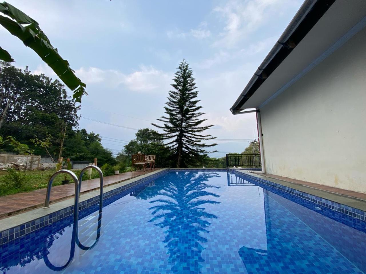 Villa Bravira Cisarua Exterior photo